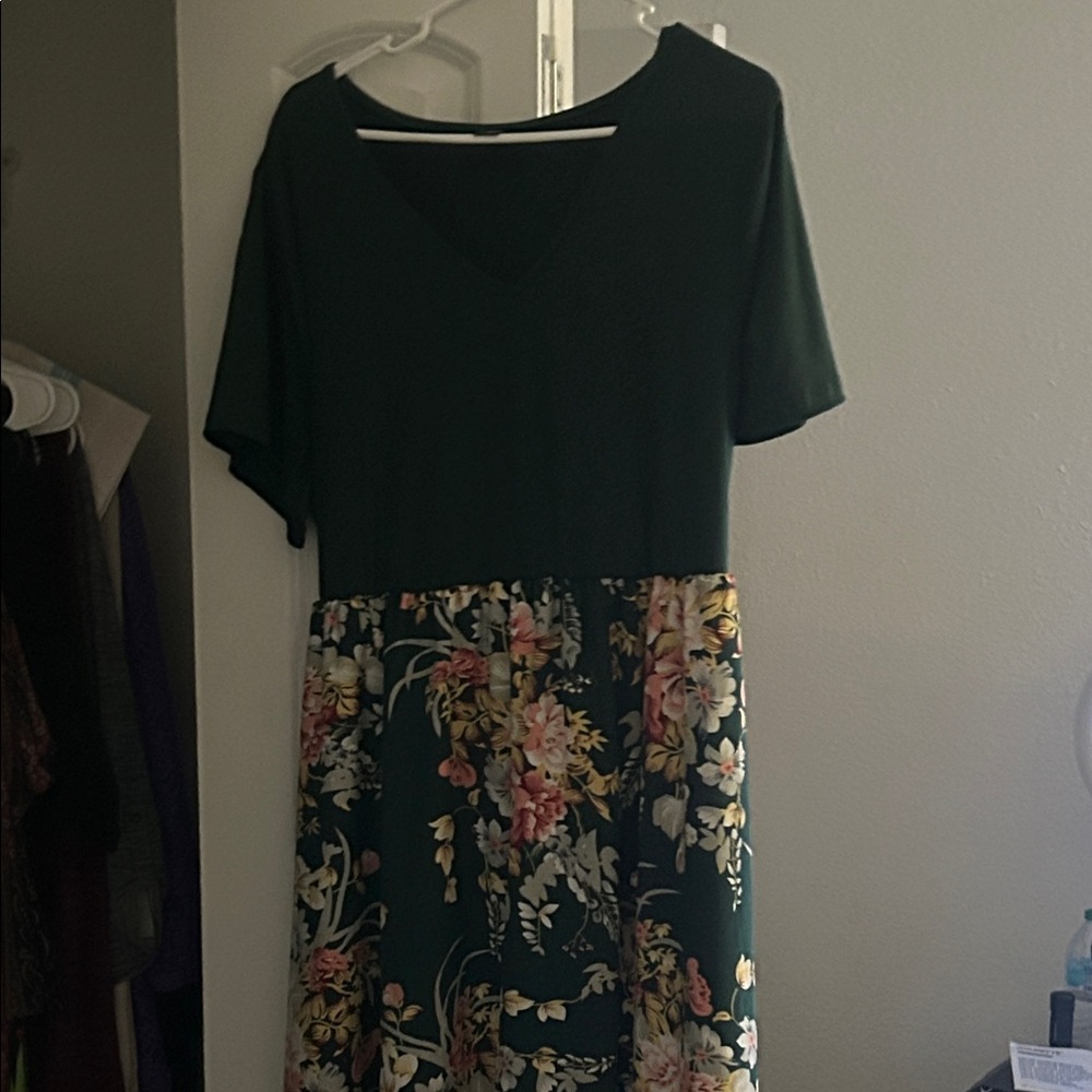 SHEIN Dark Green Floral Midi Dress